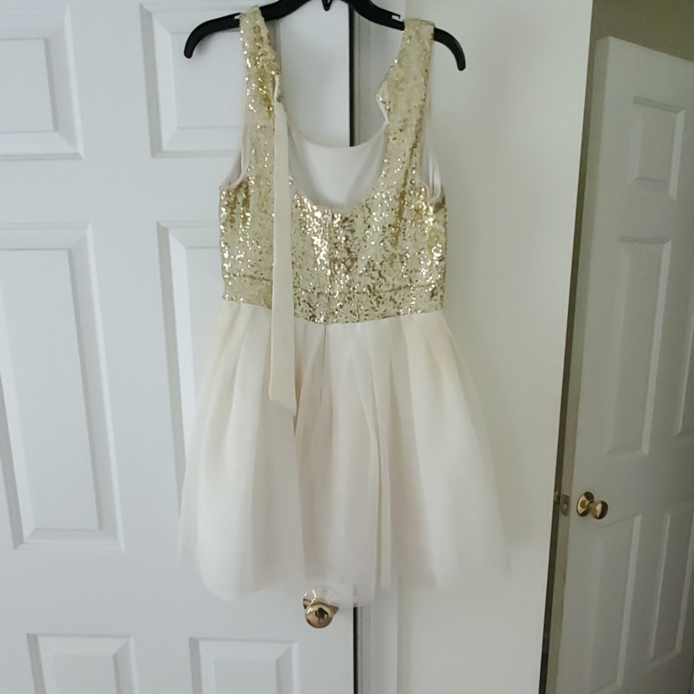 Homecoming or prom dress - Picture 2 of 2